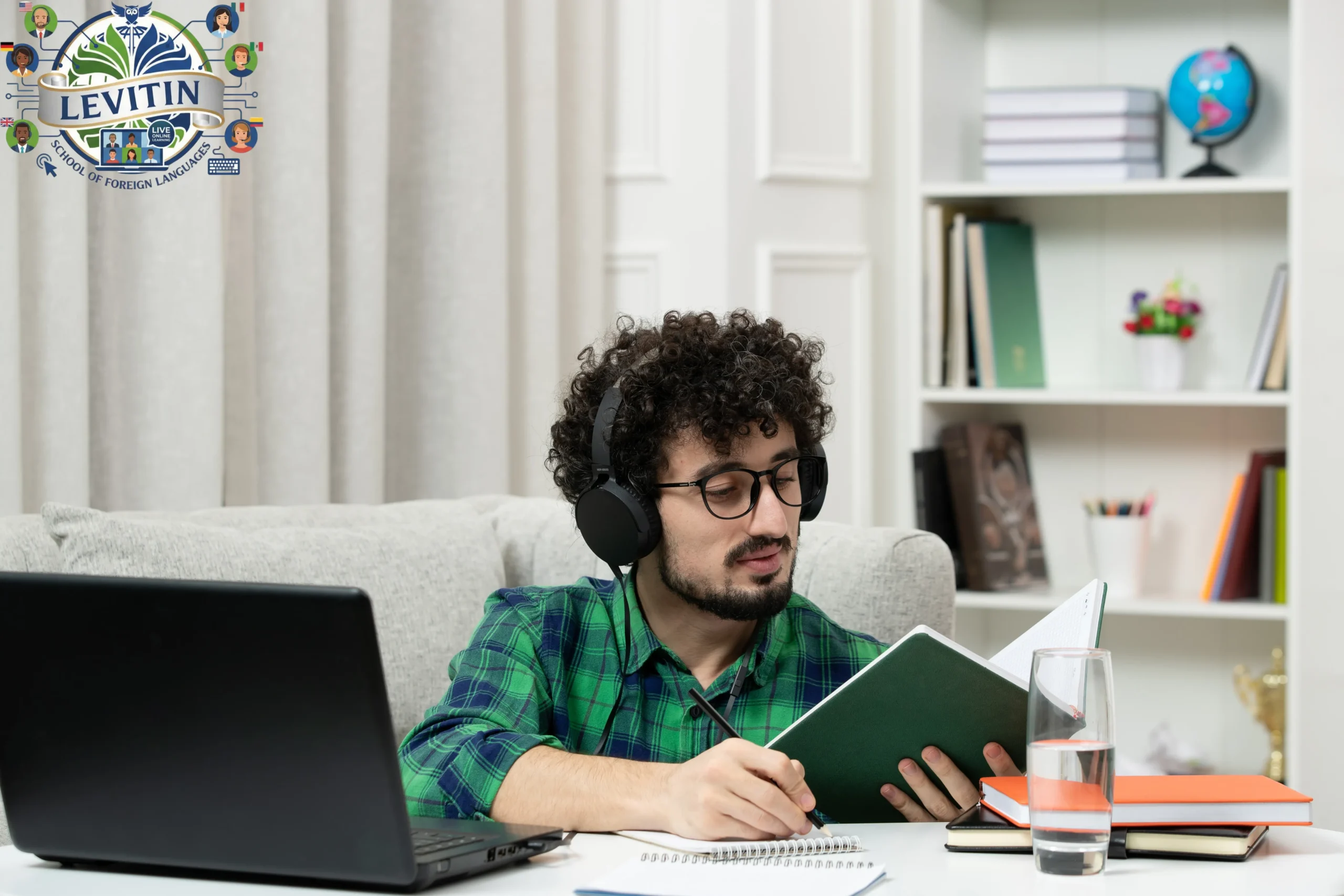 What Does Learning English Online Actually Involve?-Language learning